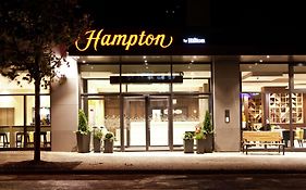 Hampton By Hilton Berlin City East Side Gallery